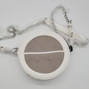 💚👜Snob Essentials Quilted Circle Daily